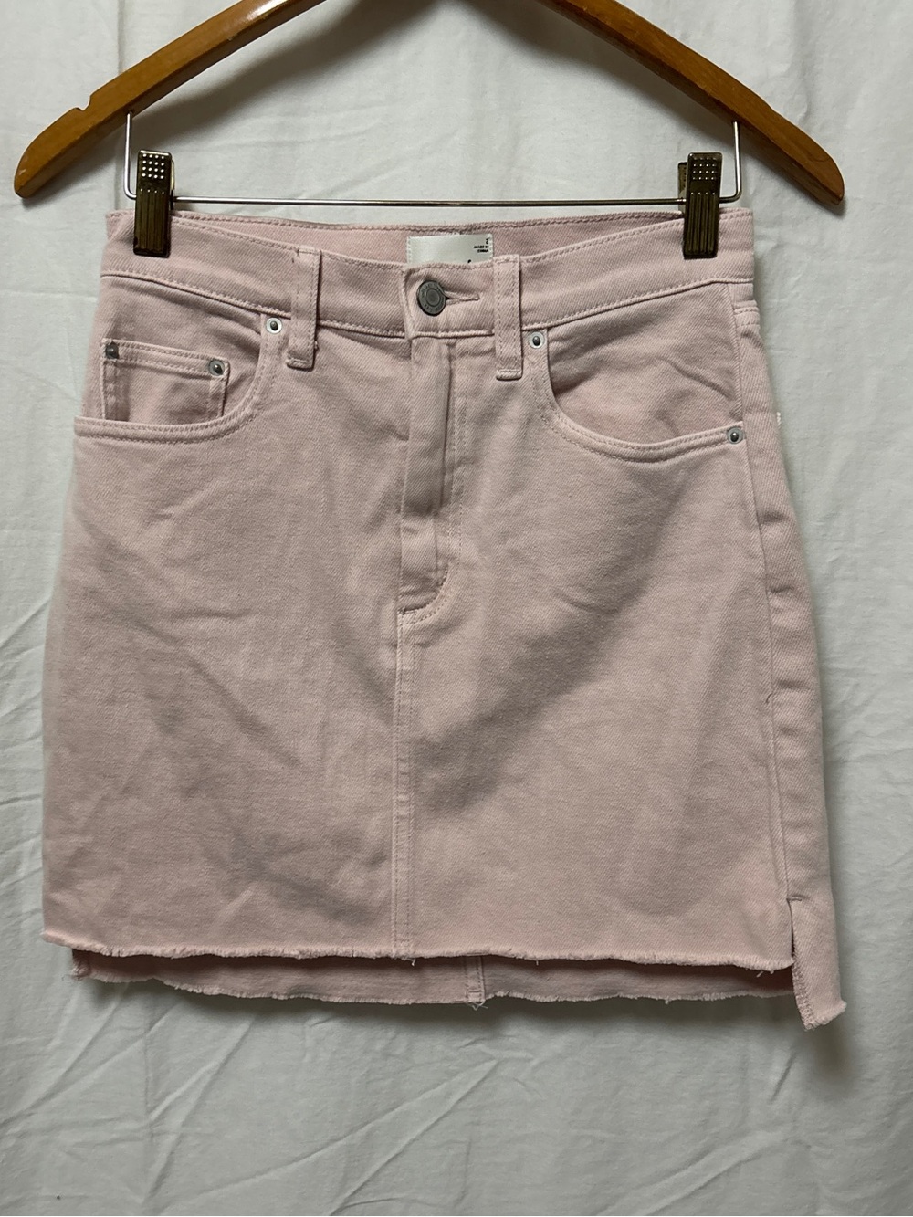 Wilfred Free Aritiza distressed tanit pink primrose denim mini skirt